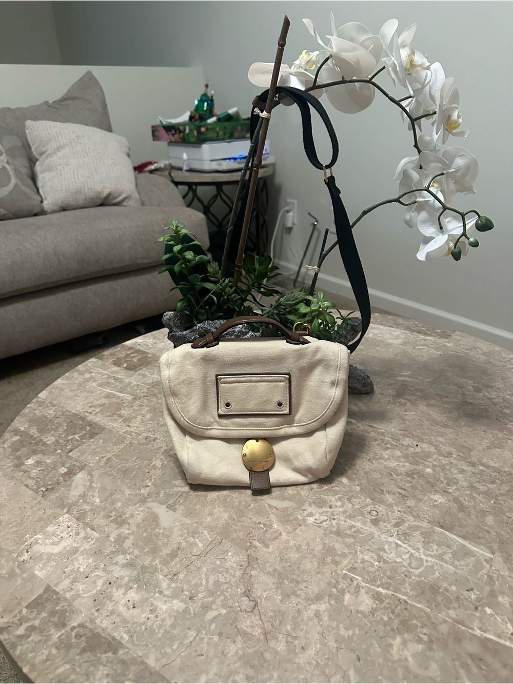 Marc Jacobs Cream and Brown Crossbody Bag with Gold Hardware - Picture 10 of 14